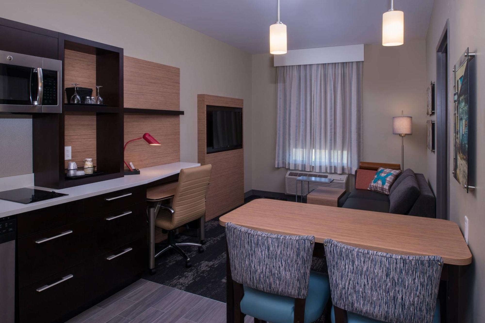 Towneplace Suites By Marriott Саскатун Екстер'єр фото