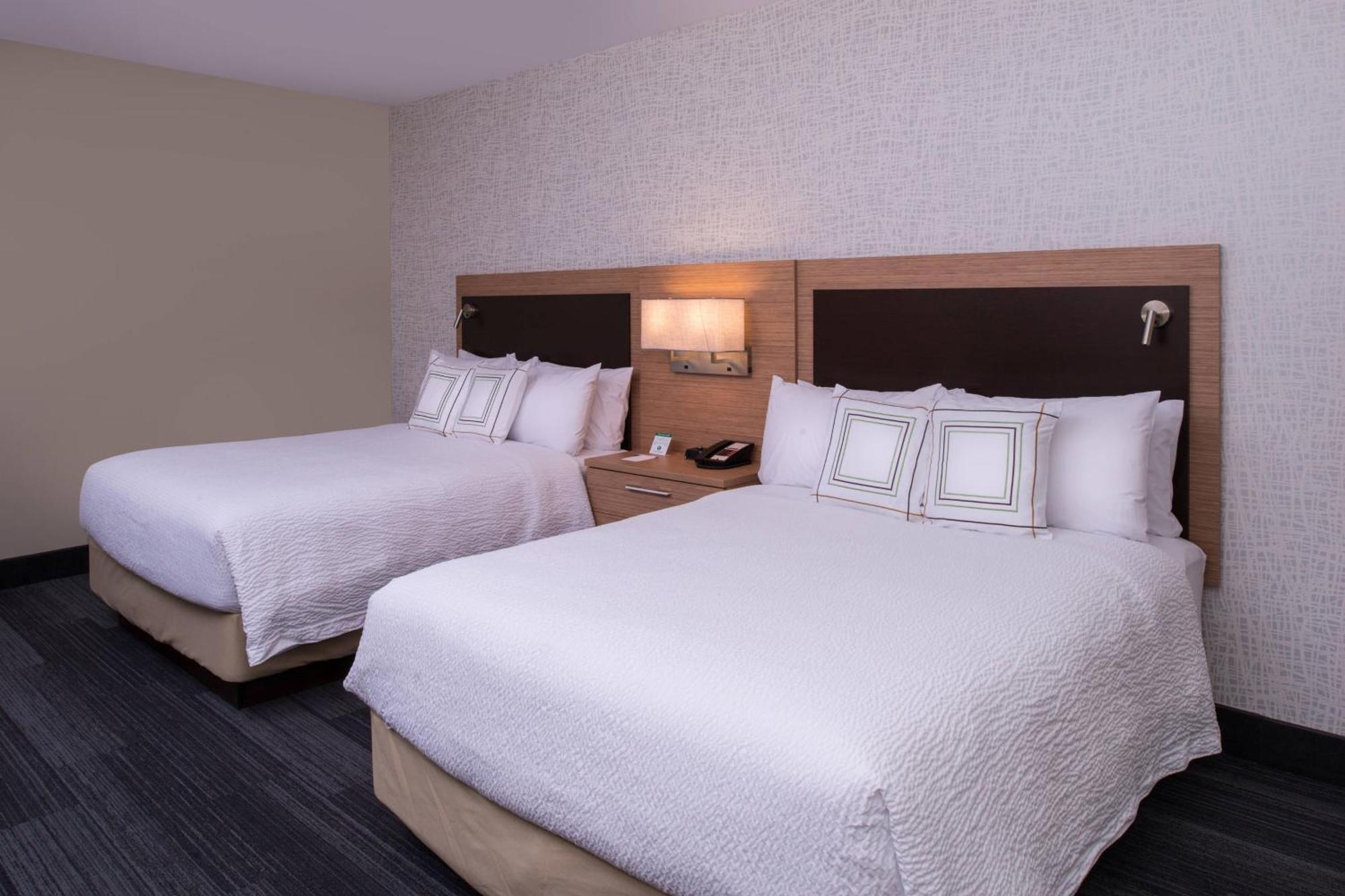 Towneplace Suites By Marriott Саскатун Екстер'єр фото