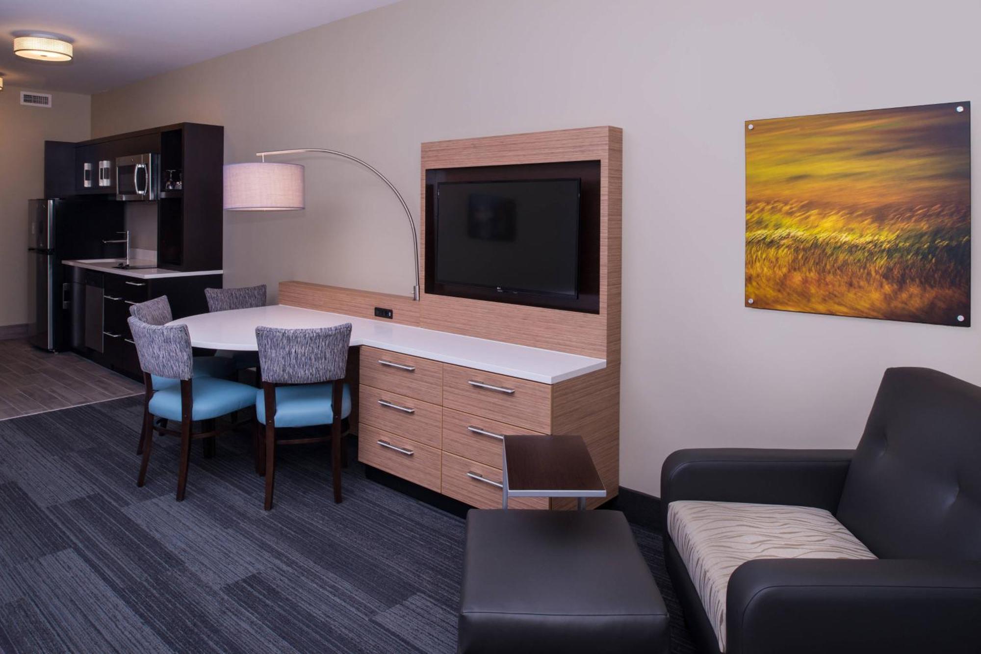 Towneplace Suites By Marriott Саскатун Екстер'єр фото